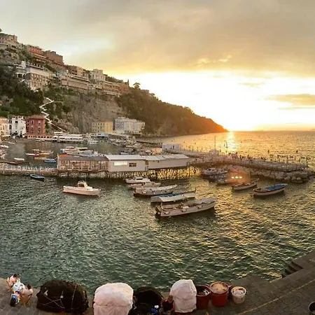 Marina Grande,102 - Blue Horizon アパート